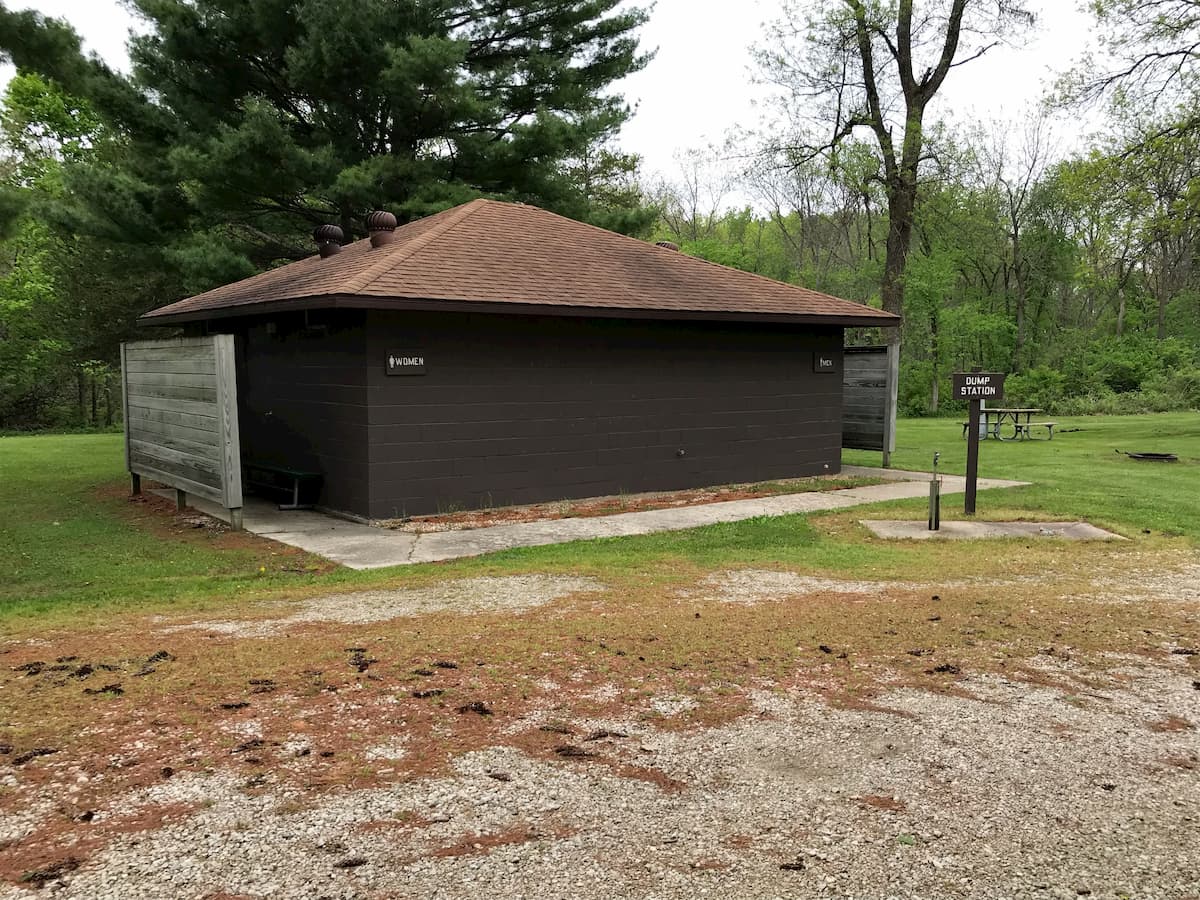 Shower house and dump station
