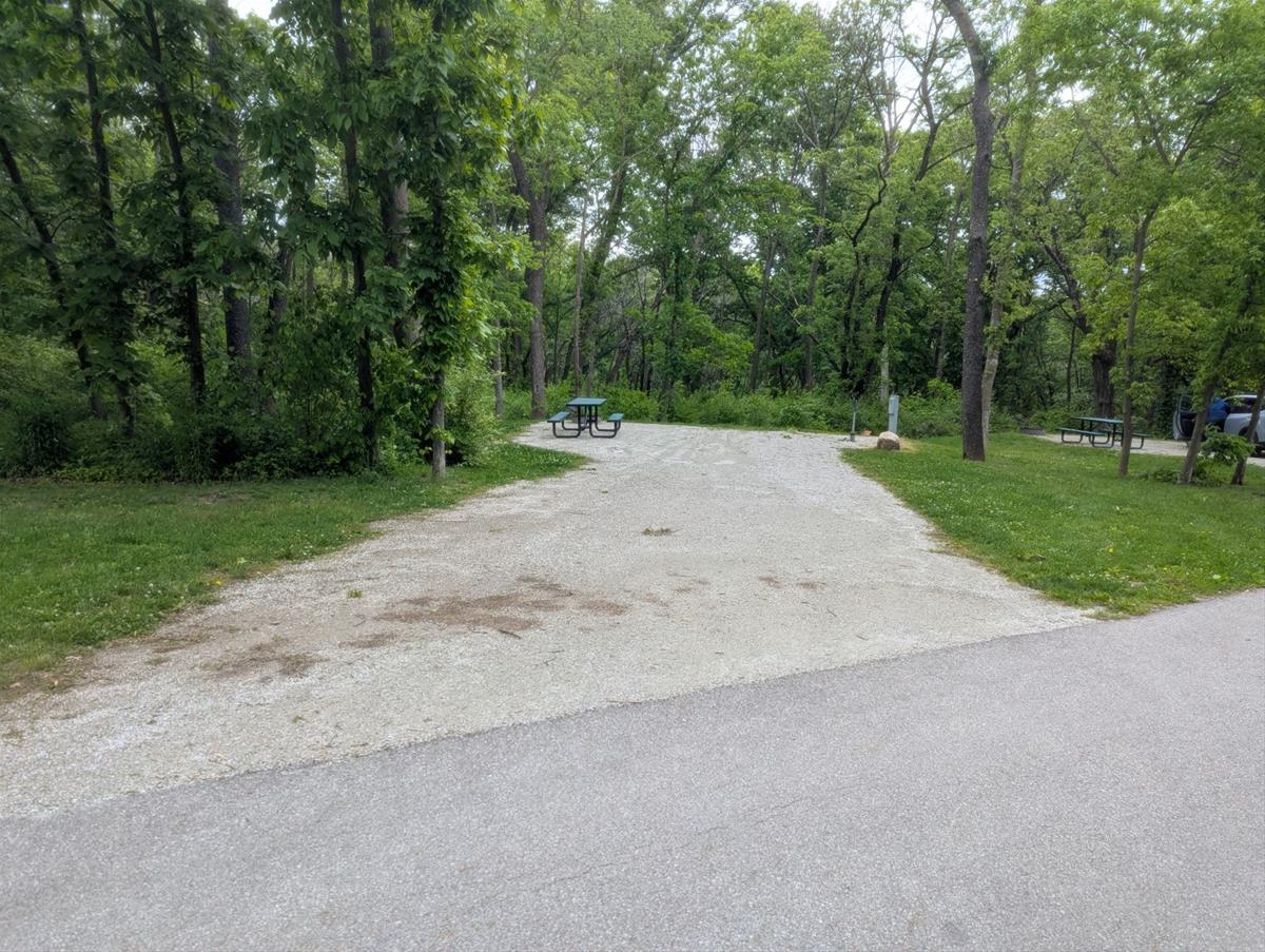 Yellow Banks  Full hook up site 52