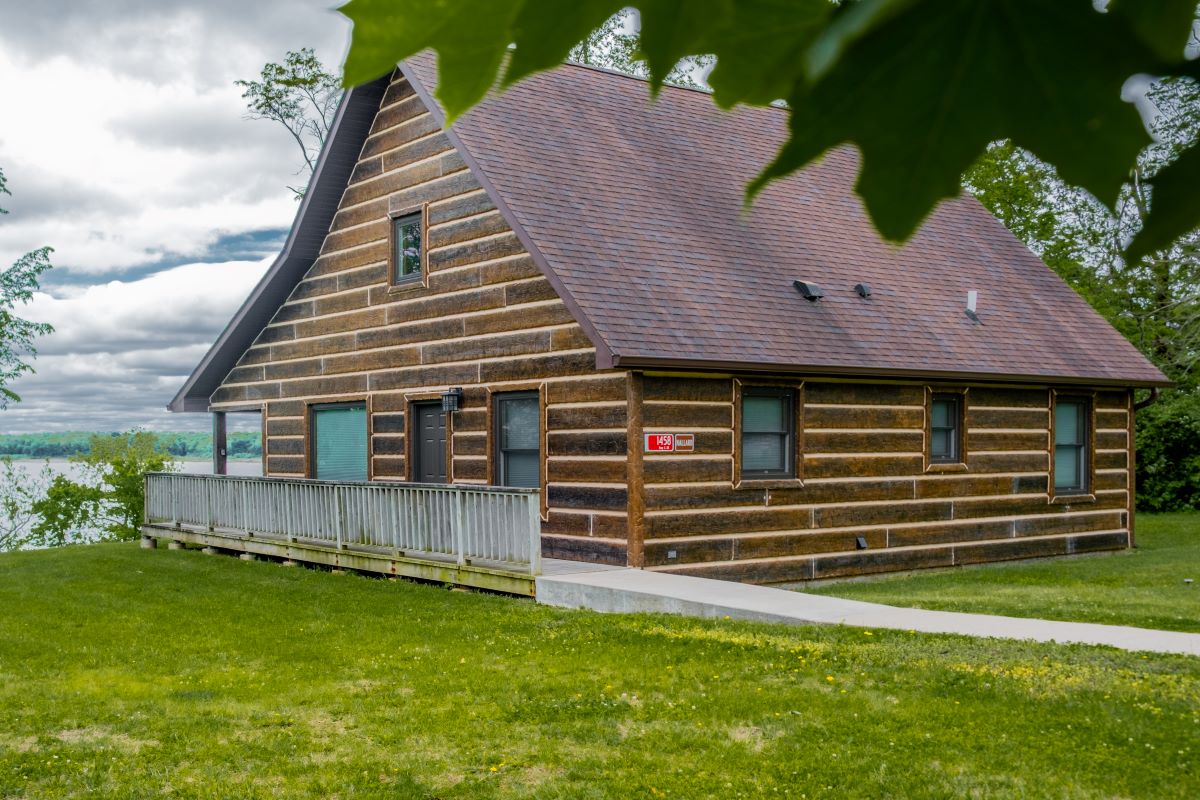 Cordova Park, Cabin - Mallard