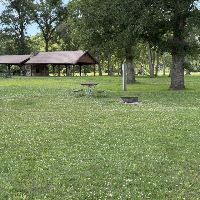 Shell Rock Site 03 - Reservable