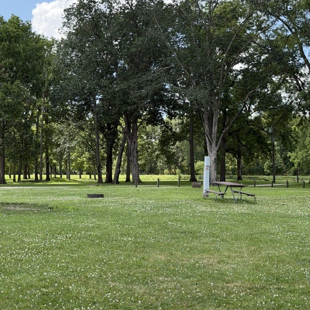 Shell Rock Site 05 - Reservable