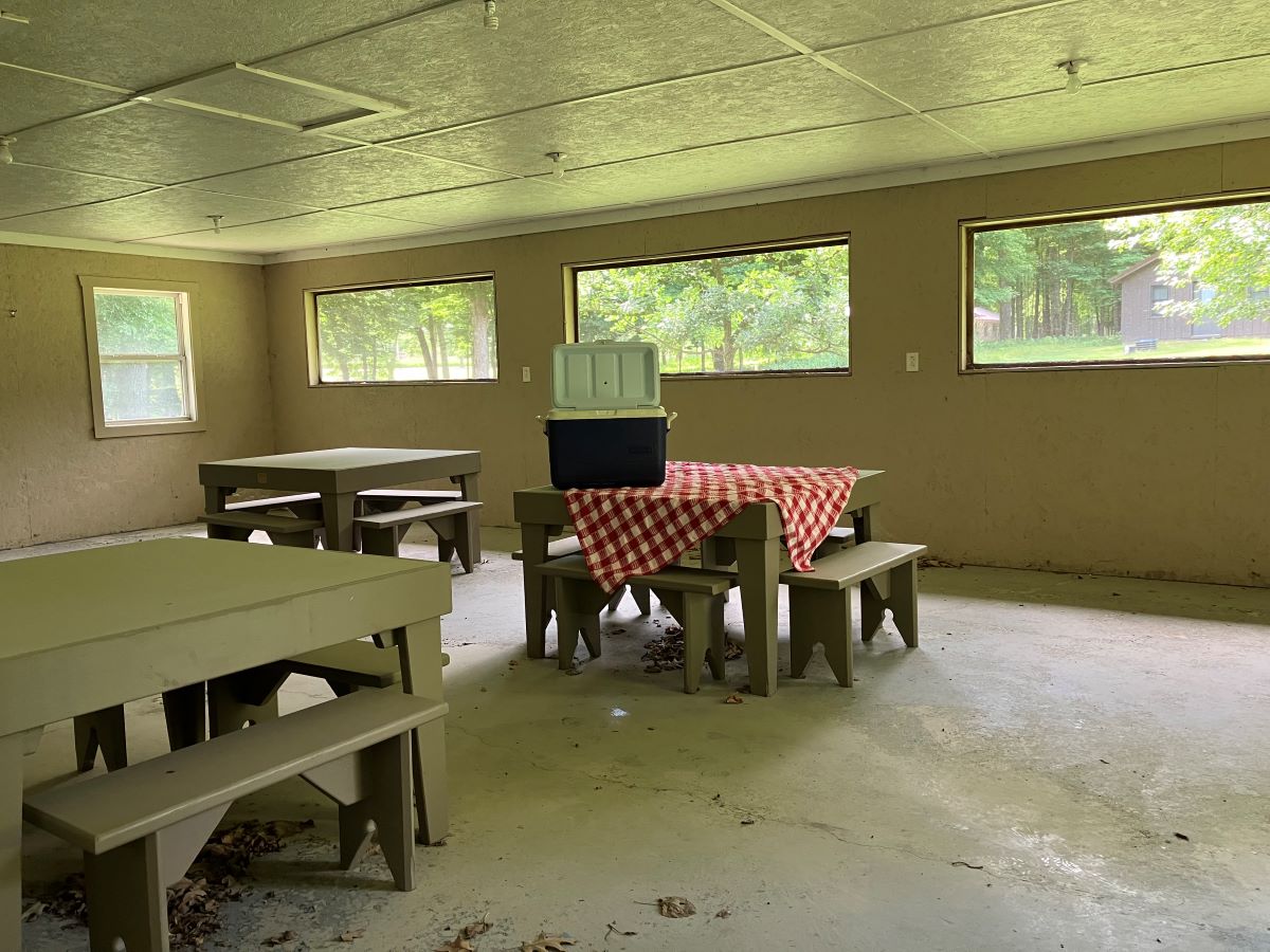 Redtail Shelter interior