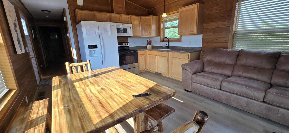 Cabin 6 - Kitchen