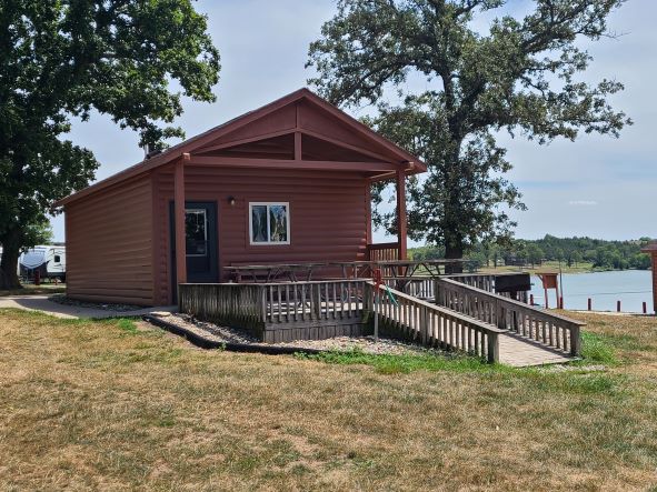 Cabin 09 Walleye (Full-Service)