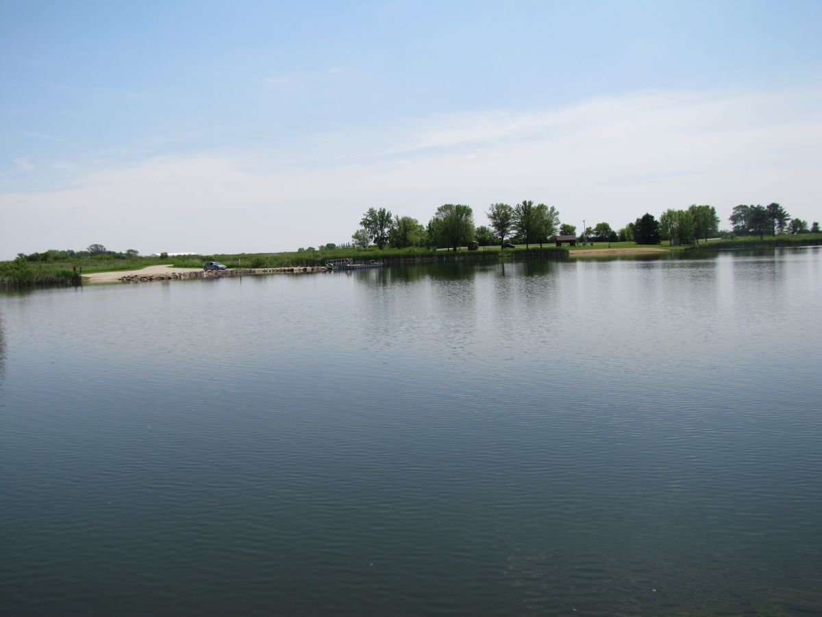View from the NW corner of Airport Lake