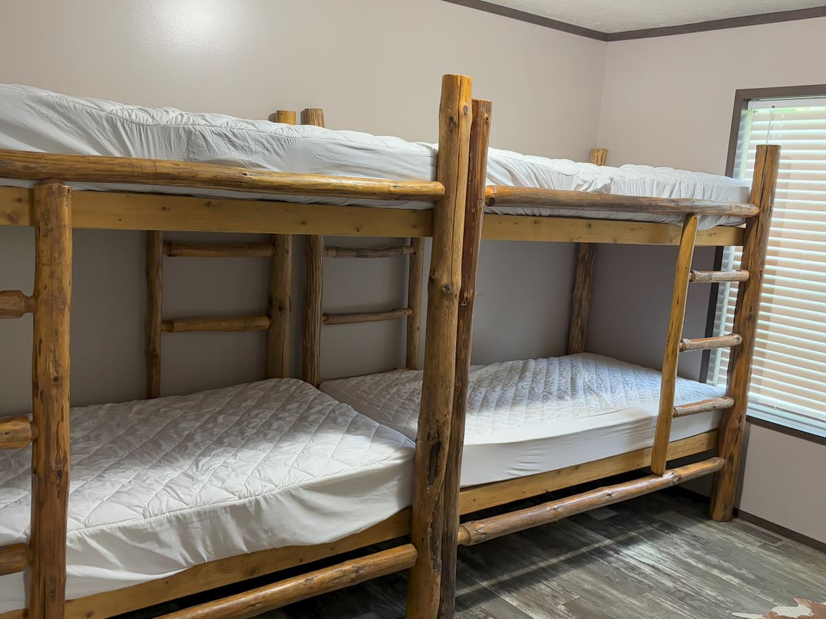 Bunk beds in 3rd bedroom