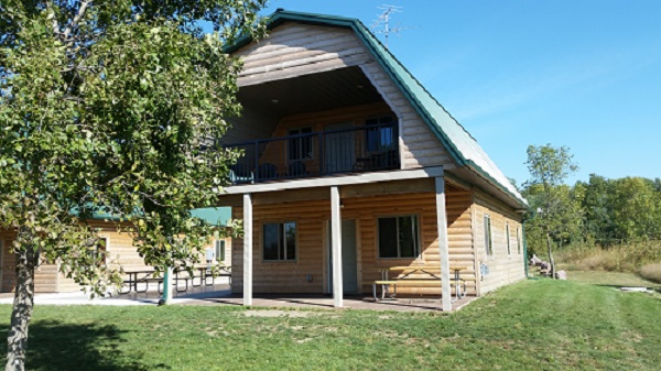 Full Amenity Cabin