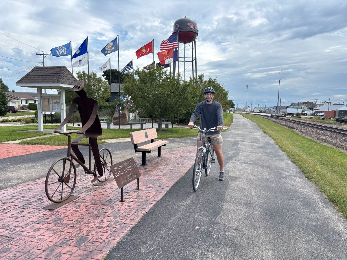 Bike art along Prairie Farmer Trail in Calmar
