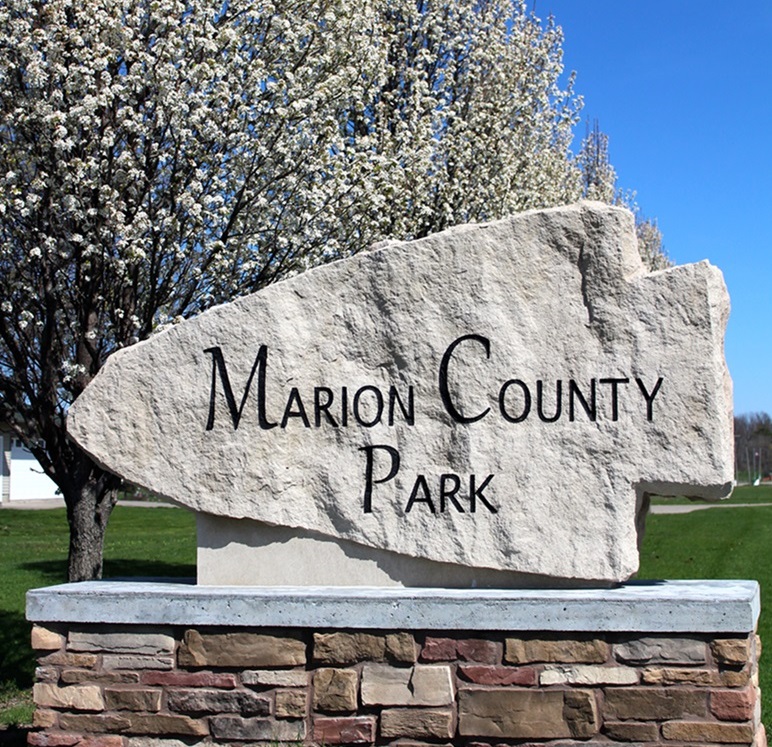 MERRY-N-COUNTY CHRISTMAS