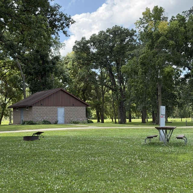 Shell Rock Site 06 - Reservable