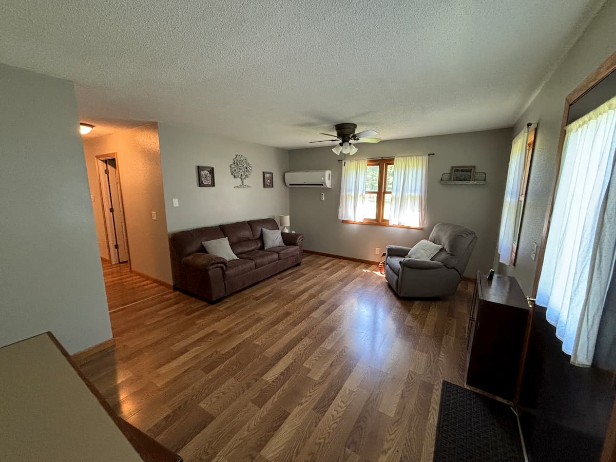 Living room in Darling Cabin