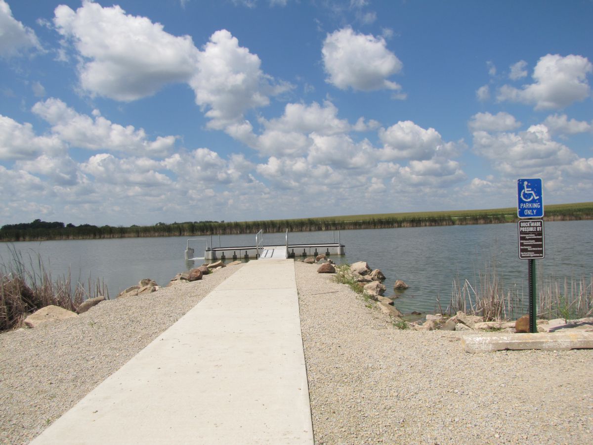 Airport handicap jetty and dock
