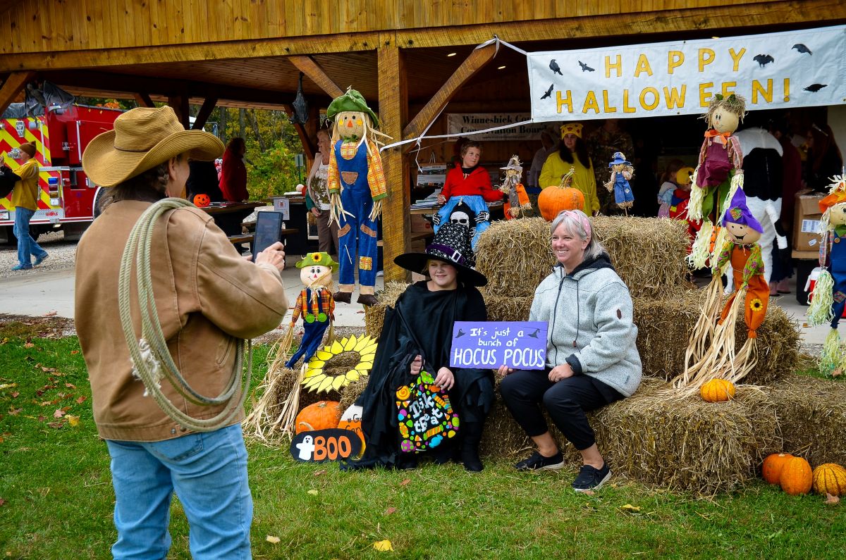 Lake Meyer Campground Trunk-or-Treat Photo Booth