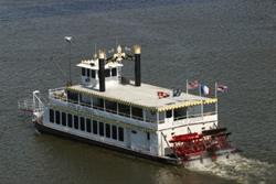 Discover Dubuque & Manchester Overnight Eco bus trip