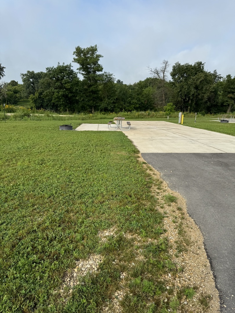 Fontana Park: Lakeside Site L10