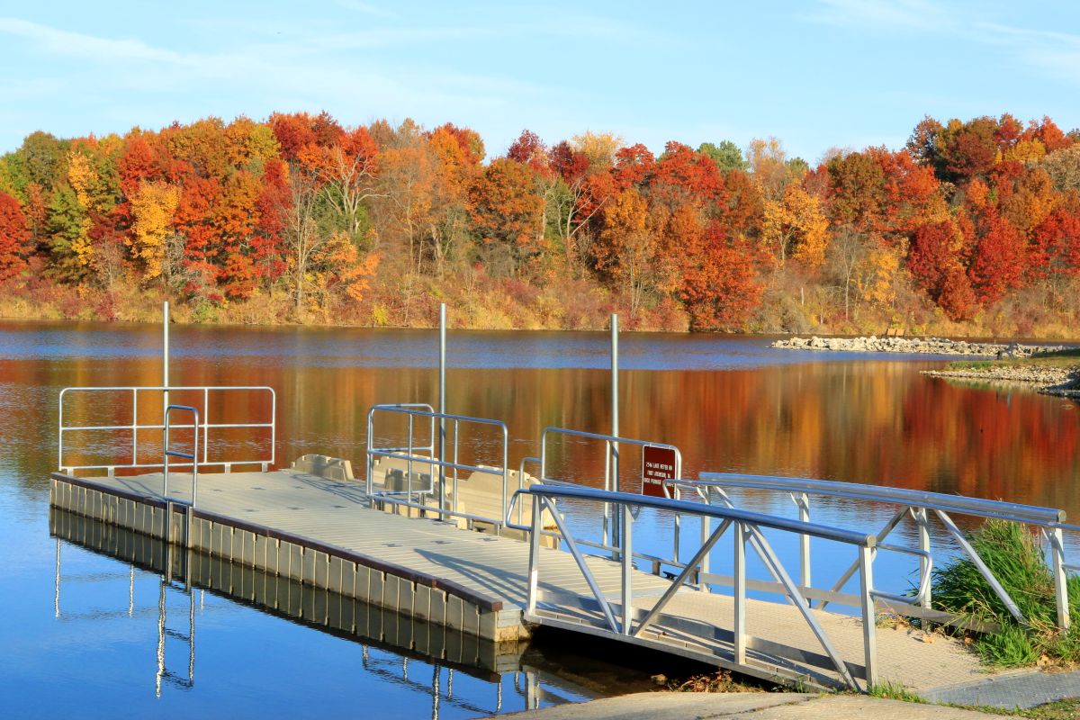 Fall color and Lake Meyer boat dock