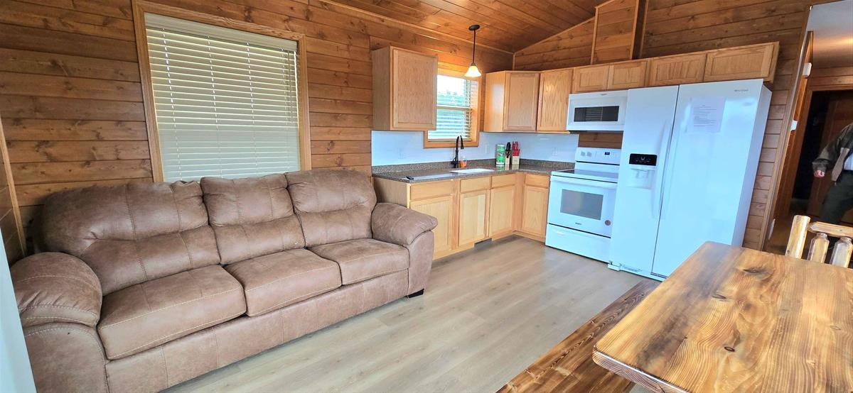 Cabin 3 - Kitchen