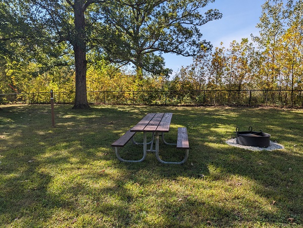 Sportsman Park Site 13 - Tent Only, Non-Electric